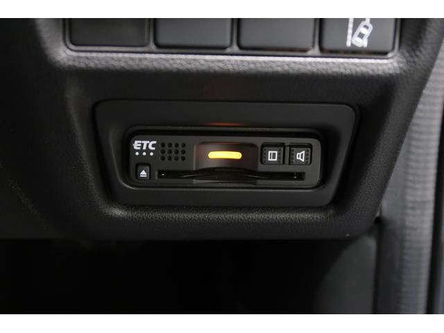 ステップワゴンスパーダ スパーダハイブリッドG・EXホンダセンシング 認定中古車 1年保証付 ワンオーナー ナビ Bカメラ ドラレコ ETC 運転支援 全周囲カメラ フルオートエアコン 駐車アシスト キーフリー 1オーナ Sヒーター 横滑防止 WAC DVD再生可(20枚目)