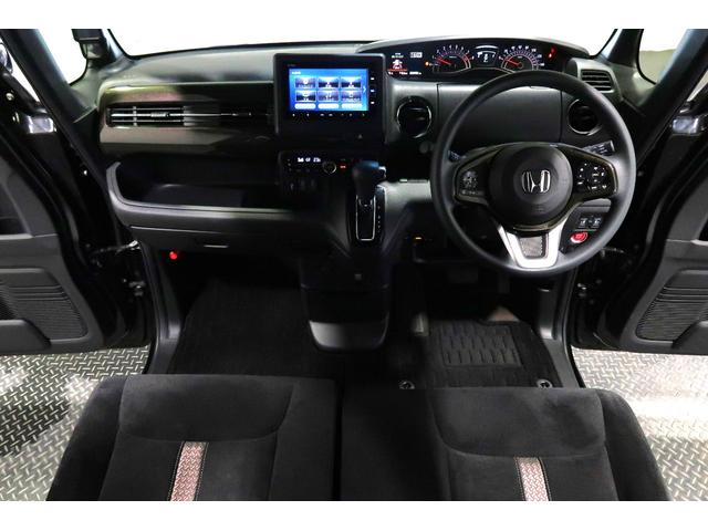 N-BOXカスタム G・Lホンダセンシング ホンダ認定中古車/ワンオーナー/ドラレコ/ナビ/フルセグ/バックカメラ/Bluetooth/USB/両側パワースライドドア/ETC/シートヒーター/衝突軽減ブレーキ/クルーズコントロール/スマートキー(9枚目)