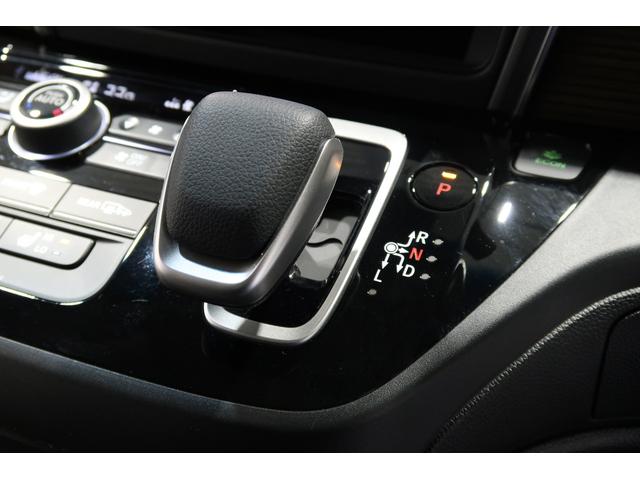 フリードハイブリッド ハイブリッド・クロスターホンダセンシング ホンダ認定中古車/ワンオーナー/ドラレコ/ナビ/フルセグ/Bluetooth/CD.DVD再生可/両側パワースライドドア/シートヒーター/ETC/LEDヘッドライト/衝突軽減ブレーキ/ホンダセンシング(12枚目)