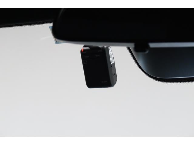 ステップワゴン ｅ：ＨＥＶスパーダプレミアムライン　認定中古車　２年保証付　ワンオーナー　ナビ　Ｂカメラ　ドラレコ　ＥＴＣ　運転支援　全周囲カメラ　マルチカメラ　Ｐテールゲート　Ｗエアコン　両側自動ドア　Ｆセグ　ＵＳＢ接続　クリアランスソナ　クルーズＣ（21枚目）