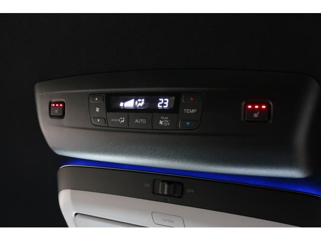 ステップワゴン ｅ：ＨＥＶスパーダプレミアムライン　認定中古車　２年保証付　ワンオーナー　ナビ　Ｂカメラ　ドラレコ　ＥＴＣ　運転支援　全周囲カメラ　マルチカメラ　Ｐテールゲート　Ｗエアコン　両側自動ドア　Ｆセグ　ＵＳＢ接続　クリアランスソナ　クルーズＣ（27枚目）