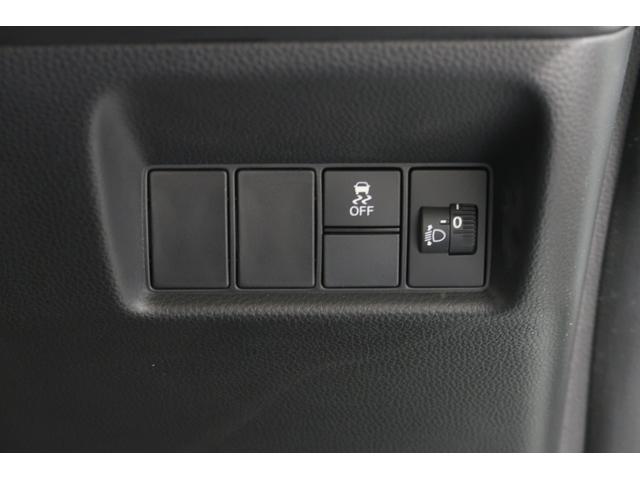 フィット e:HEVホーム ワンオーナー/ドラレコ/ナビ/フルセグ/Bluetooth/CD.DVD再生可/LEDヘッドライト/ETC/バックカメラ/障害物センサー/衝突軽減ブレーキ/ホンダセンシング/クルーズコントロール(16枚目)