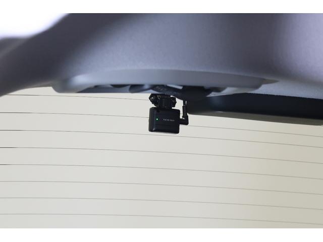 フィット e:HEVホーム ワンオーナー/ドラレコ/ナビ/フルセグ/Bluetooth/CD.DVD再生可/LEDヘッドライト/ETC/バックカメラ/障害物センサー/衝突軽減ブレーキ/ホンダセンシング/クルーズコントロール(20枚目)