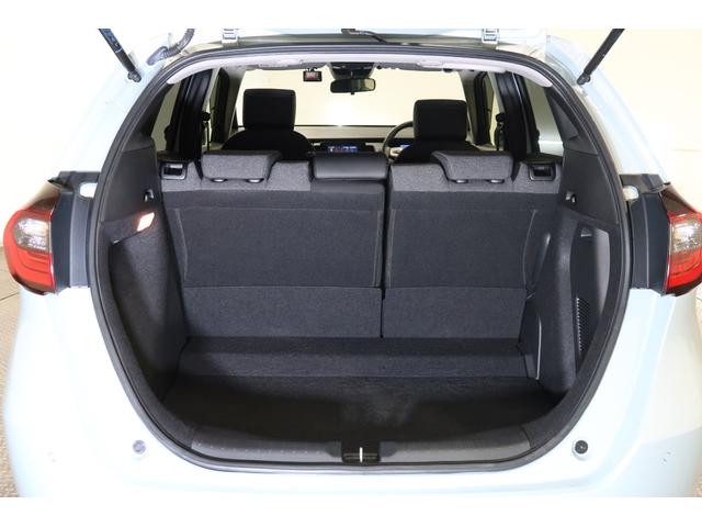 フィット e:HEVホーム ワンオーナー/ドラレコ/ナビ/フルセグ/Bluetooth/CD.DVD再生可/LEDヘッドライト/ETC/バックカメラ/障害物センサー/衝突軽減ブレーキ/ホンダセンシング/クルーズコントロール(23枚目)