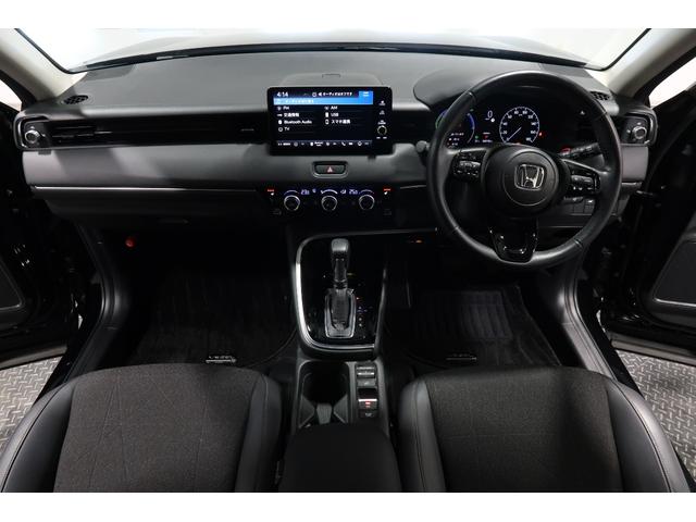 ヴェゼル ｅ：ＨＥＶＺ　認定中古車　２年保証付　ワンオーナー　ナビ　Ｂカメラ　ドラレコ　ＥＴＣ　運転支援　衝突回避支援ブレーキ機能　１オナ　スマキ　Ｐトランク　フルオートエアコン　Ｄレコ　エアバッグ　両席エアバック　Ｒカメ（9枚目）