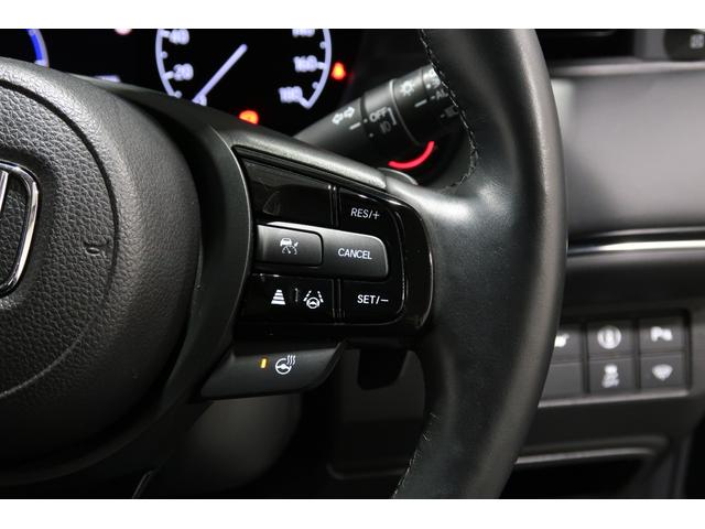 ヴェゼル ｅ：ＨＥＶＺ　認定中古車　２年保証付　ワンオーナー　ナビ　Ｂカメラ　ドラレコ　ＥＴＣ　運転支援　衝突回避支援ブレーキ機能　１オナ　スマキ　Ｐトランク　フルオートエアコン　Ｄレコ　エアバッグ　両席エアバック　Ｒカメ（16枚目）