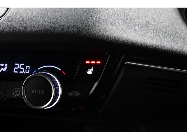 ヴェゼル ｅ：ＨＥＶＺ　認定中古車　２年保証付　ワンオーナー　ナビ　Ｂカメラ　ドラレコ　ＥＴＣ　運転支援　衝突回避支援ブレーキ機能　１オナ　スマキ　Ｐトランク　フルオートエアコン　Ｄレコ　エアバッグ　両席エアバック　Ｒカメ（19枚目）