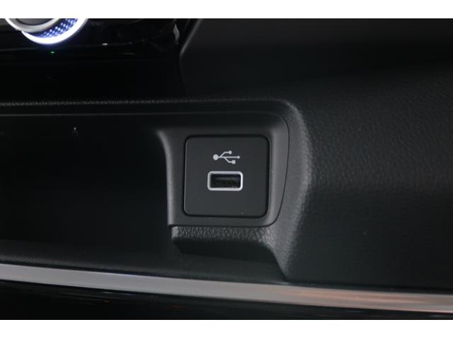 ヴェゼル ｅ：ＨＥＶＺ　認定中古車　２年保証付　ワンオーナー　ナビ　Ｂカメラ　ドラレコ　ＥＴＣ　運転支援　衝突回避支援ブレーキ機能　１オナ　スマキ　Ｐトランク　フルオートエアコン　Ｄレコ　エアバッグ　両席エアバック　Ｒカメ（21枚目）