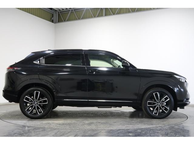 ヴェゼル ｅ：ＨＥＶＺ　認定中古車　２年保証付　ワンオーナー　ナビ　Ｂカメラ　ドラレコ　ＥＴＣ　運転支援　衝突回避支援ブレーキ機能　１オナ　スマキ　Ｐトランク　フルオートエアコン　Ｄレコ　エアバッグ　両席エアバック　Ｒカメ（31枚目）