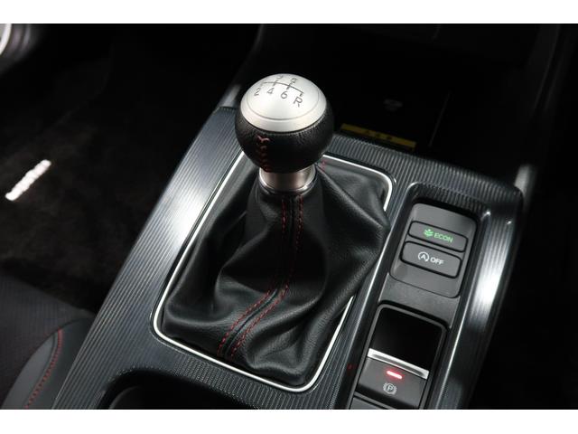 シビック ＥＸ　認定中古車　１年保証付　ワンオーナー　ナビ　Ｂカメラ　ドラレコ　ＥＴＣ　運転支援　Ｒカメ　パーキングセンサー　衝突被害軽減ブレーキ　スマートキーシステム　パワ－シ－ト　１オーナー車　ＵＳＢ　シートＨ（16枚目）