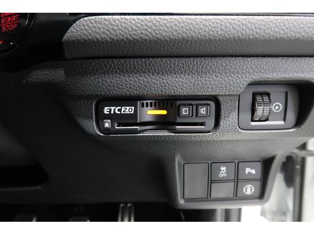 シビック ＥＸ　認定中古車　１年保証付　ワンオーナー　ナビ　Ｂカメラ　ドラレコ　ＥＴＣ　運転支援　Ｒカメ　パーキングセンサー　衝突被害軽減ブレーキ　スマートキーシステム　パワ－シ－ト　１オーナー車　ＵＳＢ　シートＨ（21枚目）