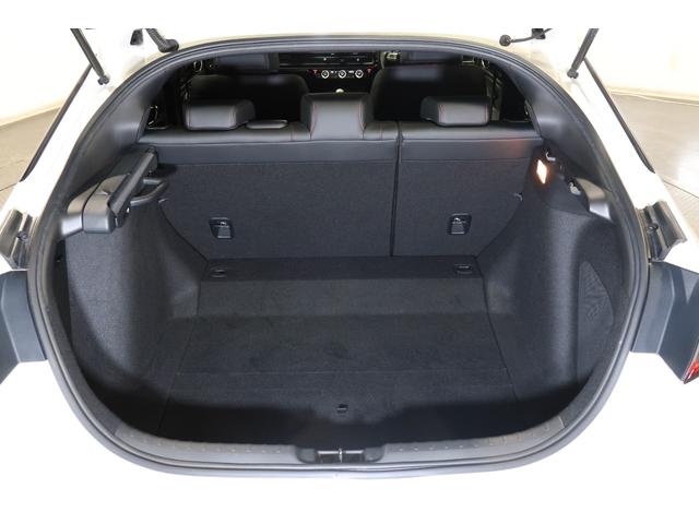 シビック ＥＸ　認定中古車　１年保証付　ワンオーナー　ナビ　Ｂカメラ　ドラレコ　ＥＴＣ　運転支援　Ｒカメ　パーキングセンサー　衝突被害軽減ブレーキ　スマートキーシステム　パワ－シ－ト　１オーナー車　ＵＳＢ　シートＨ（28枚目）