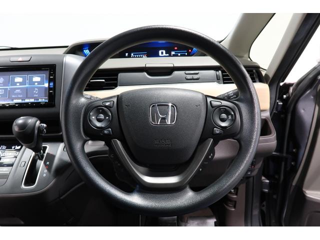 フリード Ｇ・ホンダセンシング　認定中古車　１年保証付　メモリーナビ　ＥＴＣ　ドラレコ　Ｆセグ　追突被害軽減ブレーキ　ｉストップ　電格ドアミラー　Ｗエアバッグ　パワーウィンドウ　ＡＵＸ対応　車線逸脱警報システム　スマートキ　ＶＳＡ（13枚目）