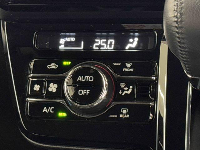 オートエアコンです。オートのボタンを押してダイヤルで室内温を設定していただくと、風量などが自動で調節され、快適な室内温を保ちます♪