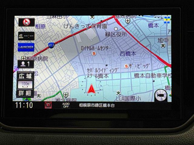 純正８インチメモリーナビ、ＤＶＤ再生、ＣＤ録音、Ｂｌｕｅｔｏｏｔｈオーディオ、携帯電話ハンズフリー通話が可能です。