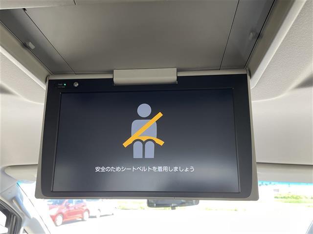 2.5S Aパッケージ トヨタセーフティセンス レーダークルコン LEDヘッドライト オートハイビーム 純正10型SDナビ BT CD DVD SD フルセグ Bカメラ 後席モニター 両側パワスラ 100V充電 革巻きステア(3枚目)