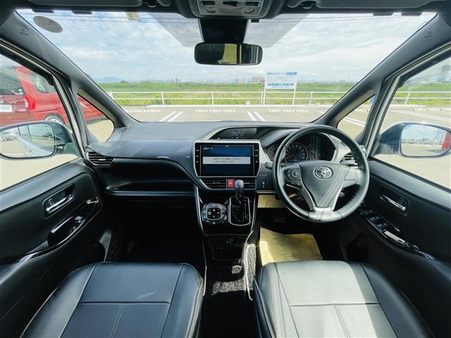 ZS 煌II トヨタセーフティーセンス純正10インチナビゲーション「NSZN-Z68T」FM/AM/CD/DVD/Bluetooth/フルセグ純正12インチフリップダウンモニターブラインドスポットモニター(4枚目)