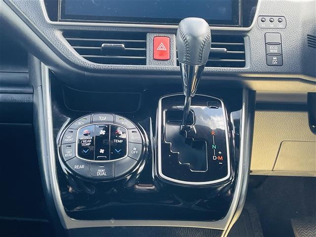 ZS 煌II トヨタセーフティーセンス純正10インチナビゲーション「NSZN-Z68T」FM/AM/CD/DVD/Bluetooth/フルセグ純正12インチフリップダウンモニターブラインドスポットモニター(21枚目)