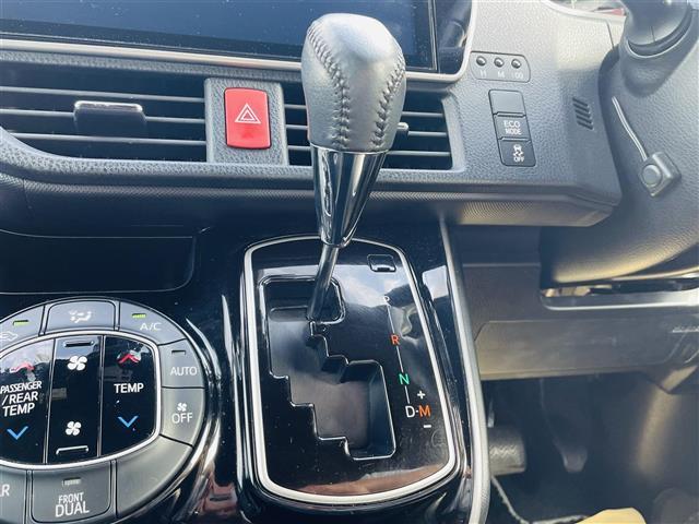 ZS 煌II トヨタセーフティーセンス純正10インチナビゲーション「NSZN-Z68T」FM/AM/CD/DVD/Bluetooth/フルセグ純正12インチフリップダウンモニターブラインドスポットモニター(24枚目)