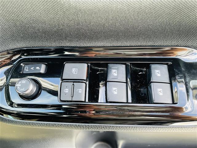 ZS 煌II トヨタセーフティーセンス純正10インチナビゲーション「NSZN-Z68T」FM/AM/CD/DVD/Bluetooth/フルセグ純正12インチフリップダウンモニターブラインドスポットモニター(26枚目)