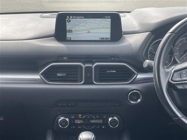 ＣＸ－５ ＸＤ　プロアクティブ　ワンオーナーマツダコネクトＡＭ／ＦＭ／ＢＴ／ＣＤ／ＤＶＤ／フルセグ／ｉ－ＡＣＴＩＶＳＥＮＳＥアドバンストスマートシティブレーキサポートレーダークルーズコントロールＡＴ誤発進抑制機能（7枚目）