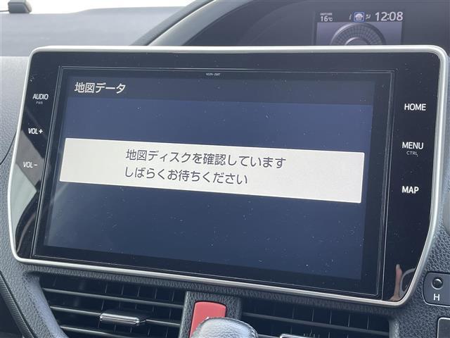 ヴォクシー ＺＳ　煌　純正１０インチＳＤナビゲーション　Ｂｌｕｅｔｏｏｔｈ　ＡＭ　ＦＭ　ＣＤ　ＤＶＤ　フルセグＴＶ　ＨＤＭＩ　ステアリングリモコン　ＥＴＣ２．０　クルーズコントロール　純正１２．１型フリップダウンモニター（5枚目）