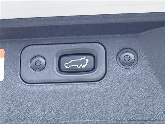 デリカＤ：５ シャモニー　◇ＫＥＮＷＯＯＤディスプレイオーディオ・ＡＭ／ＦＭ／ＣＤ／ＵＳＢ／Ｂｌｕｅｔｏｏｔｈ／ＡｐｐｌｅＣａｒＰｌａｙ／ＡｎｄｒｏｉｄＡｕｔｏ◇マルチアラウンドモニター◇ＥＴＣ◇パワーバックドア（15枚目）