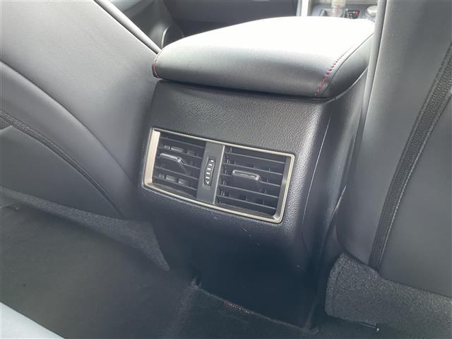 ＮＸ ＮＸ２００ｔ　Ｆスポーツ　◇パノラマルーフ◇黒革シート◇純正ナビゲーション・ＡＭ／ＦＭ／Ｂｌｕｅｔｏｏｔｈ／ＣＤ／ＤＶＤ／フルセグ・バックカメラ◇電動パーキングブレーキ◇オートホールド機能◇パワーバックドア◇パ（15枚目）