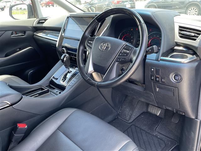 アルファード 2.5S Cパッケージ ◇ツインムーンルーフ◇黒革シート◇純正10インチSDナビ・フルセグTV/CD/DVD/SD/USB/Bluetooth◇純正12.1インチフリップダウンモニター◇バックカメラ◇ETC(4枚目)