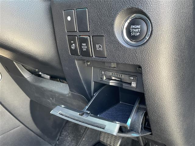 アルファード 2.5S Cパッケージ ◇ツインムーンルーフ◇黒革シート◇純正10インチSDナビ・フルセグTV/CD/DVD/SD/USB/Bluetooth◇純正12.1インチフリップダウンモニター◇バックカメラ◇ETC(5枚目)