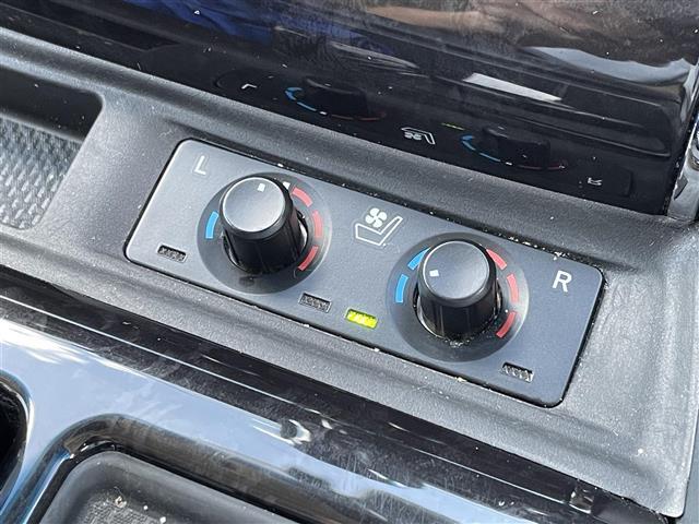 アルファード 2.5S Cパッケージ ◇ツインムーンルーフ◇黒革シート◇純正10インチSDナビ・フルセグTV/CD/DVD/SD/USB/Bluetooth◇純正12.1インチフリップダウンモニター◇バックカメラ◇ETC(12枚目)