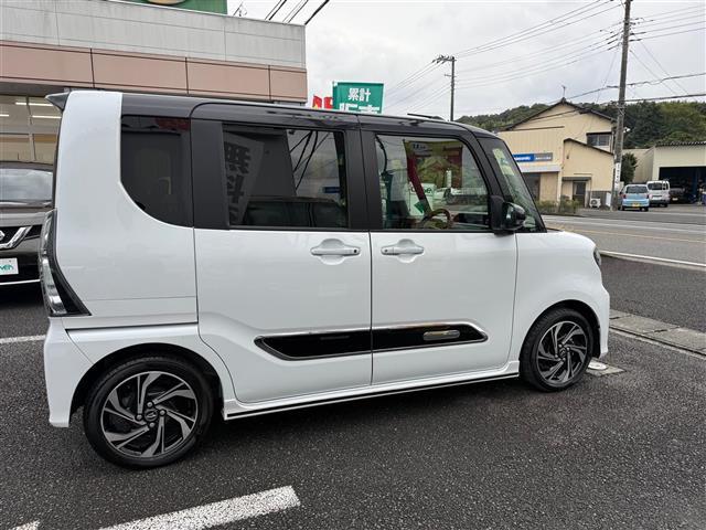 タント カスタムRSスタイルセレクション ターボ/衝突軽減ブレーキ/両側電動ドア/ハーフレザーシート/前席シートヒーター/SDナビ/フルセグTV/DVD再生可能/SD/Bluetooth/バックカメラ/ビルトインETC/前後ドライブレコーダー(5枚目)