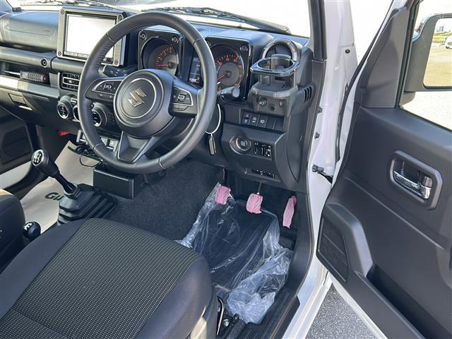 ジムニー XC ◇ワンオーナー◇5速マニュアルミッション◇パートタイム4WD◇純正8インチメモリーナビゲーション・フルセグTV/CD/DVD/SD/USB/Bluetooth◇バックカメラ◇前後ドライブレ(2枚目)