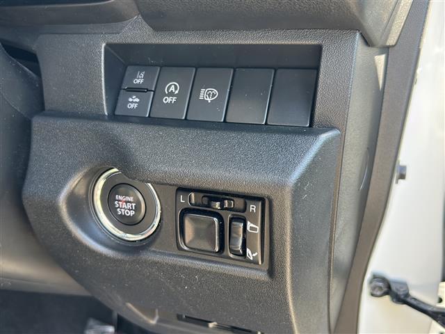 ジムニー XC ◇ワンオーナー◇5速マニュアルミッション◇パートタイム4WD◇純正8インチメモリーナビゲーション・フルセグTV/CD/DVD/SD/USB/Bluetooth◇バックカメラ◇前後ドライブレ(3枚目)