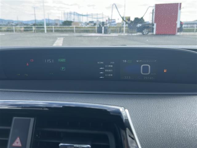 プリウス A ◇純正9インチSDナビゲーション・フルセグTV/CD/DVD/SD/USB/Bluetooth◇バックカメラ◇前方ドライブレコーダー◇ビルトインETC◇ヘッドアップディスプレイ(7枚目)