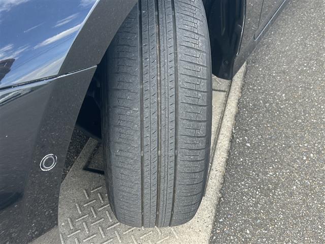 プリウス A ◇純正9インチSDナビゲーション・フルセグTV/CD/DVD/SD/USB/Bluetooth◇バックカメラ◇前方ドライブレコーダー◇ビルトインETC◇ヘッドアップディスプレイ(30枚目)