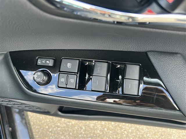 プリウス A ◇純正9インチSDナビゲーション・フルセグTV/CD/DVD/SD/USB/Bluetooth◇バックカメラ◇前方ドライブレコーダー◇ビルトインETC◇ヘッドアップディスプレイ(37枚目)