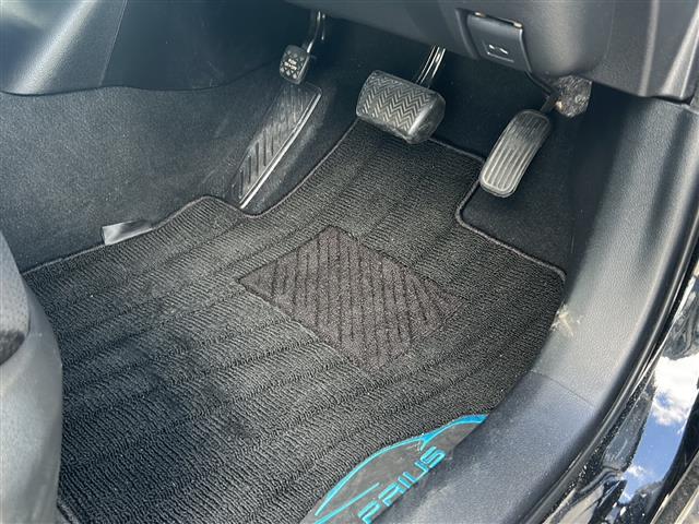 プリウス A ◇純正9インチSDナビゲーション・フルセグTV/CD/DVD/SD/USB/Bluetooth◇バックカメラ◇前方ドライブレコーダー◇ビルトインETC◇ヘッドアップディスプレイ(39枚目)