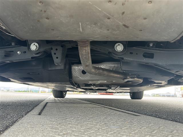 プリウス A ◇純正9インチSDナビゲーション・フルセグTV/CD/DVD/SD/USB/Bluetooth◇バックカメラ◇前方ドライブレコーダー◇ビルトインETC◇ヘッドアップディスプレイ(41枚目)