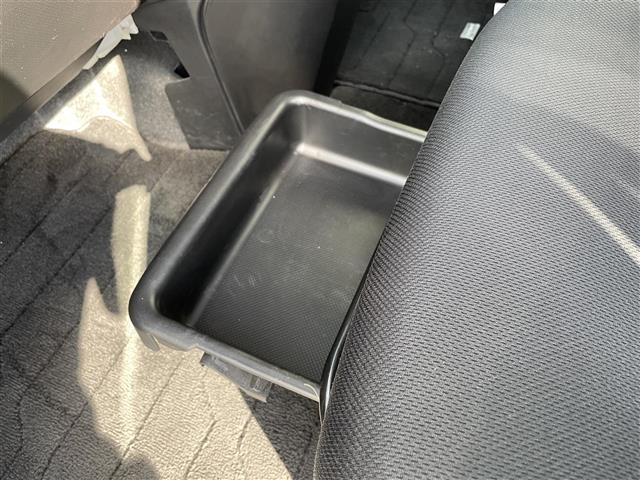 ルーミー カスタムG S ◇純正9インチSDナビゲーション・フルセグTV/CD/DVD/SD/Bluetooth◇バックカメラ◇ビルトインETC◇両側パワースライドドア◇後席サンシェード◇ISOFIX対応(13枚目)