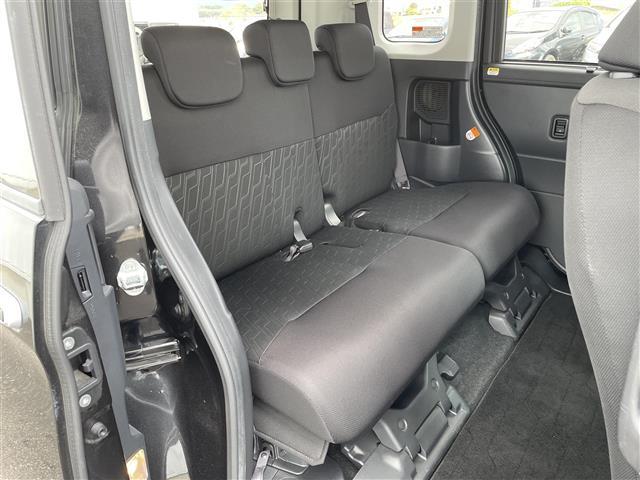 ルーミー カスタムG S ◇純正9インチSDナビゲーション・フルセグTV/CD/DVD/SD/Bluetooth◇バックカメラ◇ビルトインETC◇両側パワースライドドア◇後席サンシェード◇ISOFIX対応(17枚目)