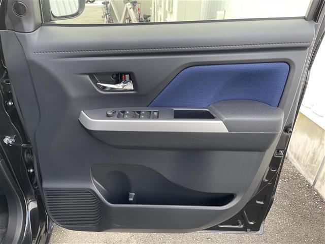 ルーミー カスタムG S ◇純正9インチSDナビゲーション・フルセグTV/CD/DVD/SD/Bluetooth◇バックカメラ◇ビルトインETC◇両側パワースライドドア◇後席サンシェード◇ISOFIX対応(37枚目)