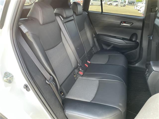 カローラクロス Z ◇純正9インチディスプレイオーディオ・AM/FM/USB/Bluetooth◇パノラミックビューモニター◇ETC◇パワーバックドア(予約ロック機能付)◇電子パーキングブレーキ(16枚目)