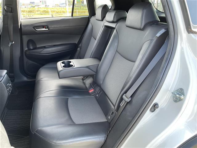 カローラクロス Z ◇純正9インチディスプレイオーディオ・AM/FM/USB/Bluetooth◇パノラミックビューモニター◇ETC◇パワーバックドア(予約ロック機能付)◇電子パーキングブレーキ(34枚目)