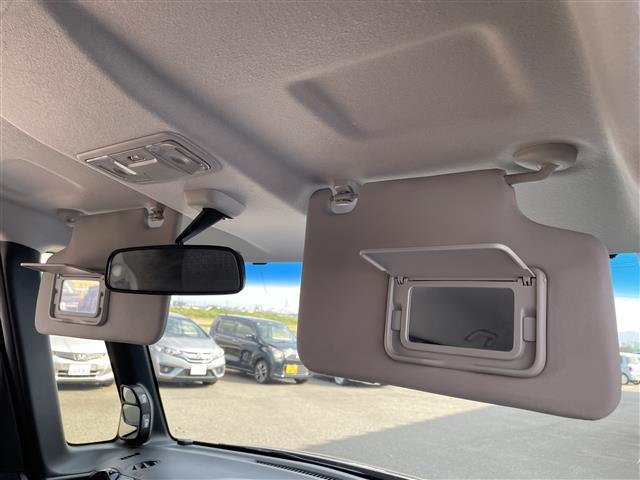 N-BOXカスタム G・Lパッケージ ◇社外メモリーナビゲーション・フルセグTV/CD/DVD/SD/Bluetooth◇バックカメラ◇ビルトインETC◇横滑り防止装置◇片側パワースライドドア◇後席サンシェード◇ISOFIX(14枚目)