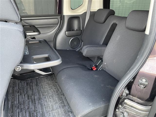 N-BOXカスタム G・Lパッケージ ◇社外メモリーナビゲーション・フルセグTV/CD/DVD/SD/Bluetooth◇バックカメラ◇ビルトインETC◇横滑り防止装置◇片側パワースライドドア◇後席サンシェード◇ISOFIX(34枚目)