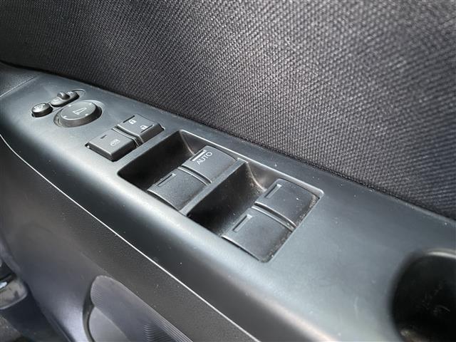 N-BOXカスタム G・Lパッケージ ◇社外メモリーナビゲーション・フルセグTV/CD/DVD/SD/Bluetooth◇バックカメラ◇ビルトインETC◇横滑り防止装置◇片側パワースライドドア◇後席サンシェード◇ISOFIX(36枚目)