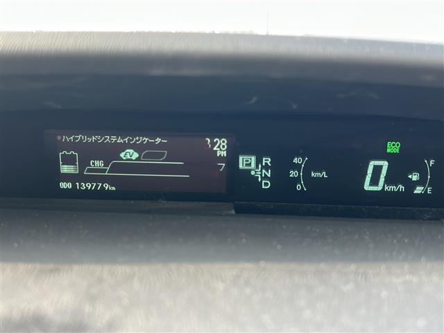 プリウス G ◇ワンオーナー◇ワンセグTV/CD/DVD/bluetooth/FM/AM◇バックカメラ◇ETC◇D席パワーシート◇ステアリングリモコン◇純正LED◇純正フロアマット◇純正フォグライト(4枚目)