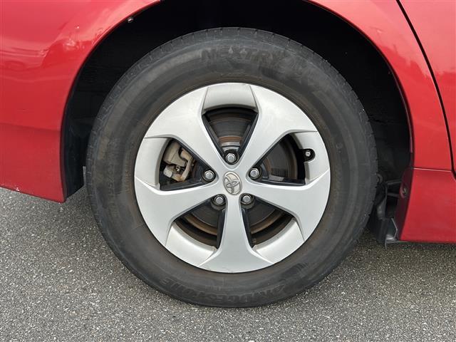 プリウス G ◇ワンオーナー◇ワンセグTV/CD/DVD/bluetooth/FM/AM◇バックカメラ◇ETC◇D席パワーシート◇ステアリングリモコン◇純正LED◇純正フロアマット◇純正フォグライト(29枚目)