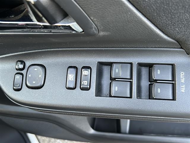 ヴェルファイア 2.4Z ◇ワンオーナー◇純正ナビゲーションワンセグTV/AM/FM/CD/DVD◇バックカメラ◇後席フリップダウンモニター◇ドライブレコーダー◇ETC◇片側パワースライドドア◇オットマン(33枚目)